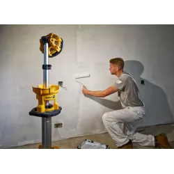 Dewalt Faro LED Con Treppiede XR 18V (Senza Batterie E Caricbatteria)