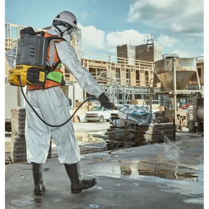 DEWALT DCCS1100N-XJ vista posteriore con indicatore livello serbatoio