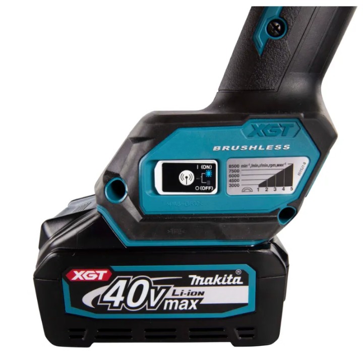 Makita GA023GZ01 con valigetta Makpac inclusa