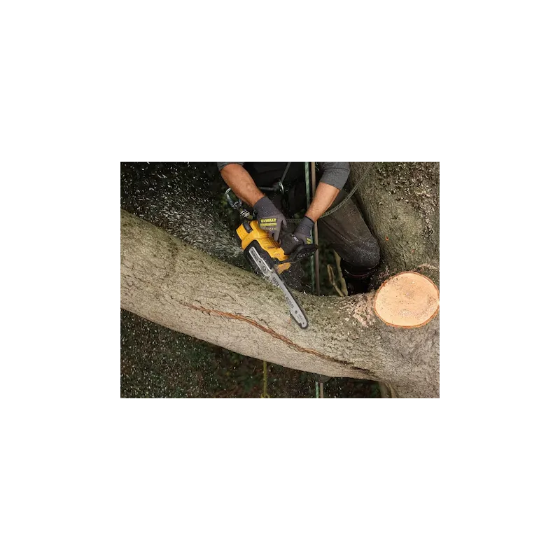 Tronçonneuse Dewalt 54V à poignée supérieure