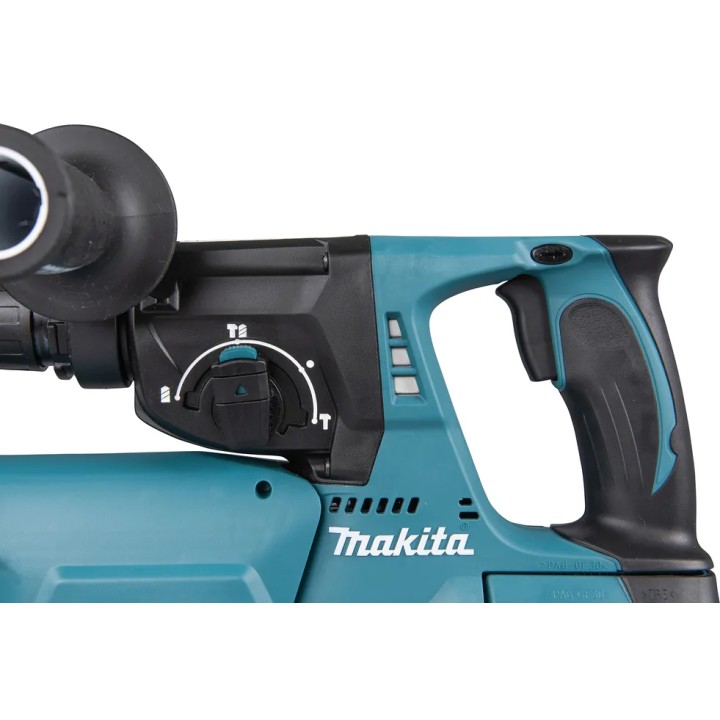 Makita DHR242ZJ in posizione di lavoro con impugnatura frontale