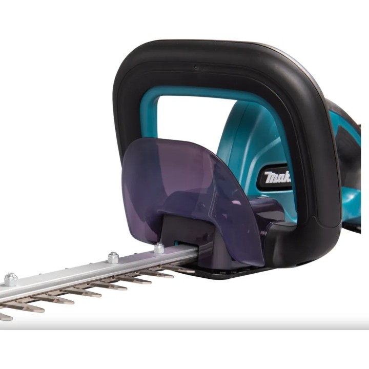 Makita DUH507Z uso pratico su siepe ornamentale