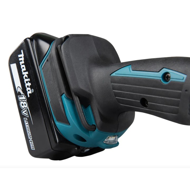MAKITA DMC300ZJ con protezione XPT contro polvere e acqua