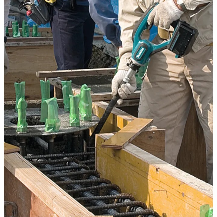 Vibrateur à béton Makita 18 V 800 mm - Corps de la machine