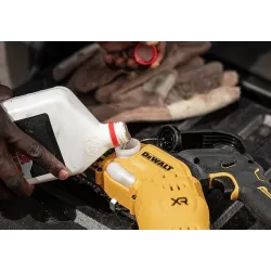 Dewalt Elettrosega A Catena Per Potatura 20 cm XR 18V Motore BRUSHLESS, Lunghezza Barra 20 cm, Senza Batteria E Caricabatteria.