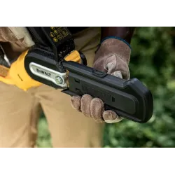 Dewalt Elettrosega A Catena Per Potatura 20 cm XR 18V Motore BRUSHLESS, Lunghezza Barra 20 cm, Senza Batteria E Caricabatteria.