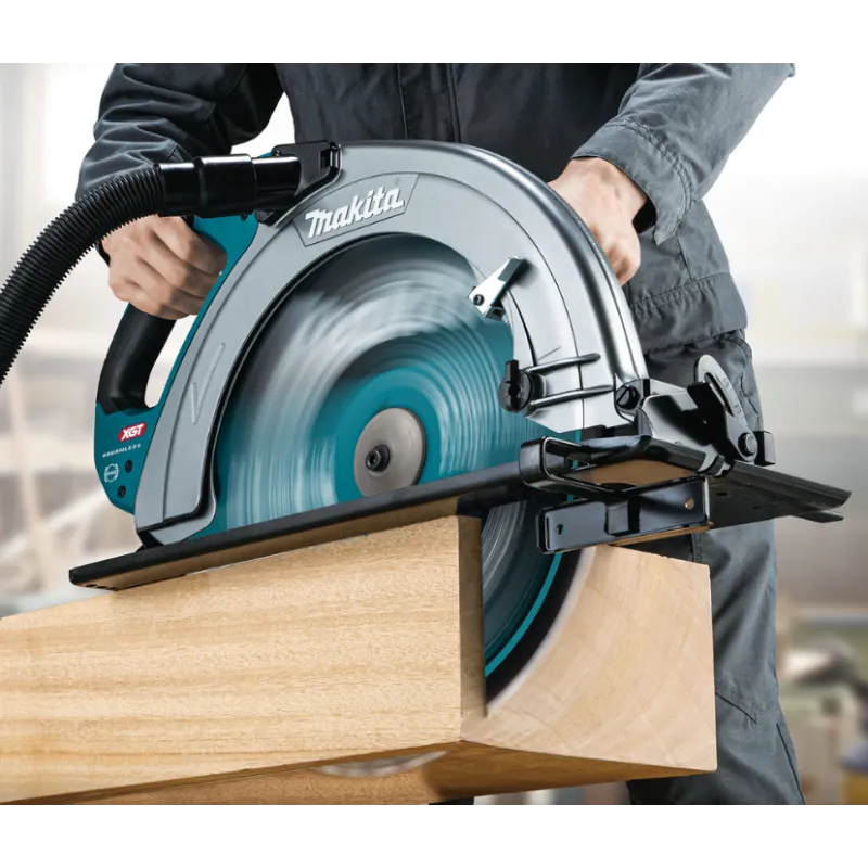 Makita Sega Circolare 40Vmax - Fornita Senza Batteria E Caricabatteria