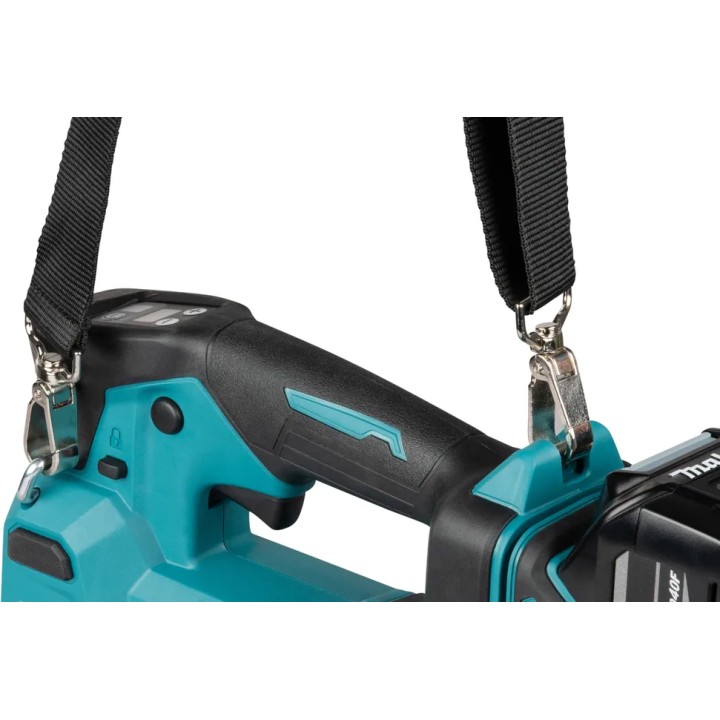 Makita GP001G utilizzata su macchinario industriale