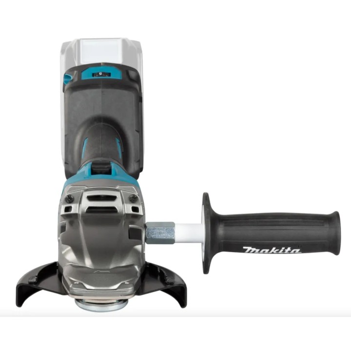 Smerigliatrice Makita GA055GZ01 vista a 3/4 con cuffia regolata