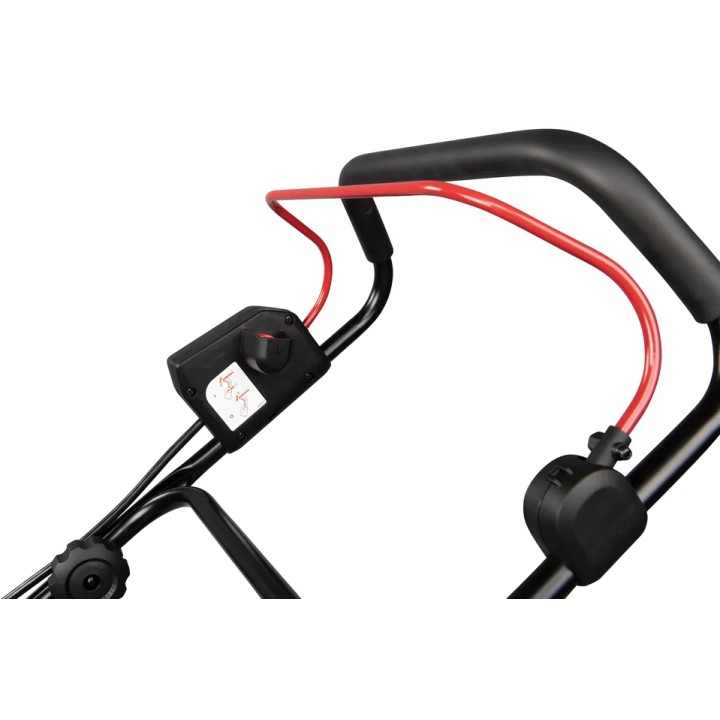 Rasaerba a batteria DLM432PT2 con tecnologia XPT