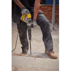 STANLEY® FATMAX® Demolitore/Scalpellatore SDS MAX 1010W 8.5J - 5Kg