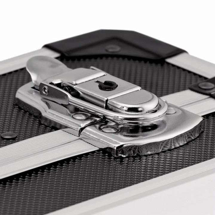 Intérieur du coffret USAG avec panneaux d'outils et bandes élastiques