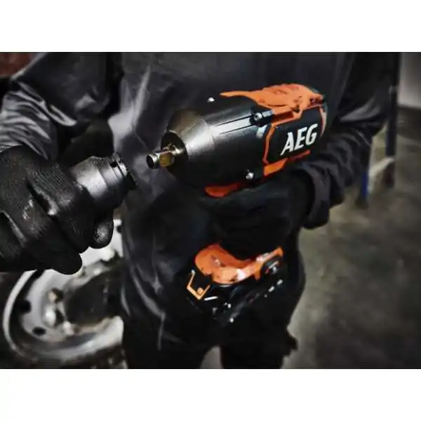 Aeg Avvitatore Ad Impulsi 18V Attacco 1/2'' Quadro 1220nm Aeg Avvitatore Ad Impulsi 18V Attacco 1/2'' Quadro 1220nm