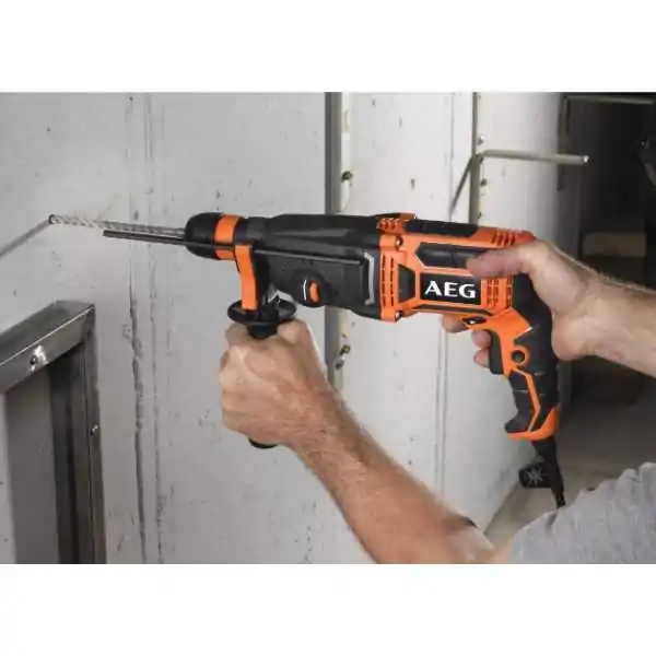 Marteau Perforateur SDS-PLUS 3 Modes Avec Capacité De Perçage Jusqu'à 24 mm Aeg