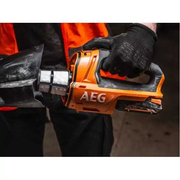 Aspirateur compact 18V Aeg