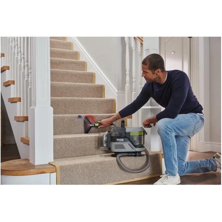 Smacchiatore RYOBI con tubo da 120 cm e accessorio 180 mm