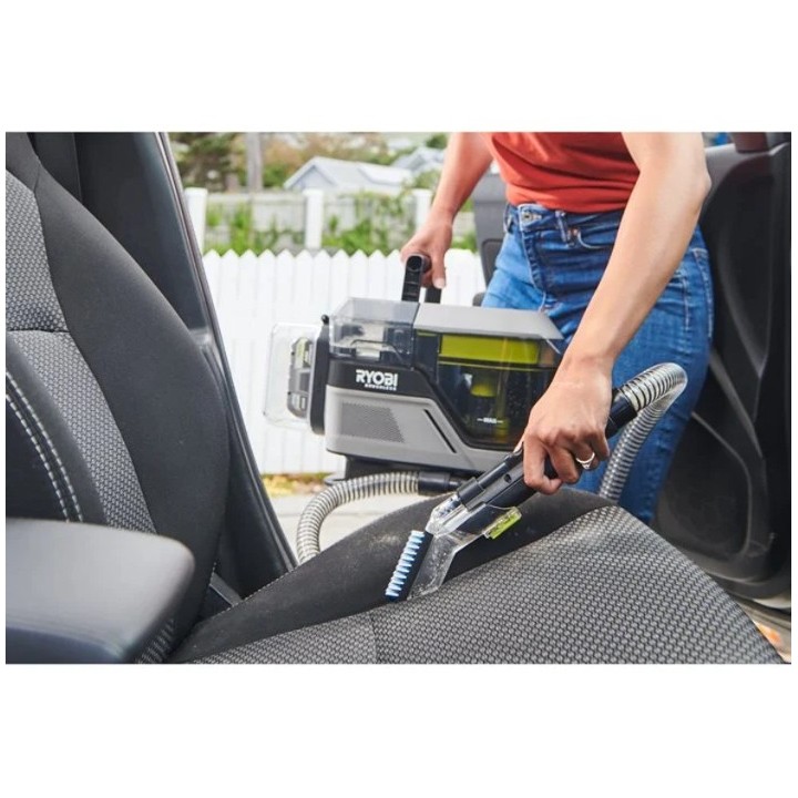 Dettaglio dell'accessorio da 180 mm dello smacchiatore RYOBI