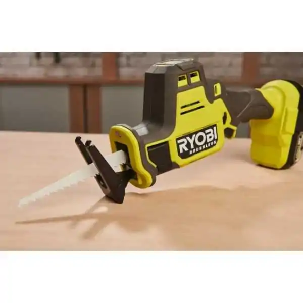 Scie compacte sans balai Ryobi 18V Scie compacte sans balai Ryobi 18V