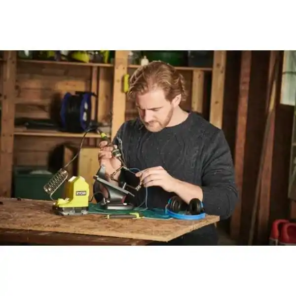 Fer à souder Ryobi 18V Fer à souder Ryobi 18V