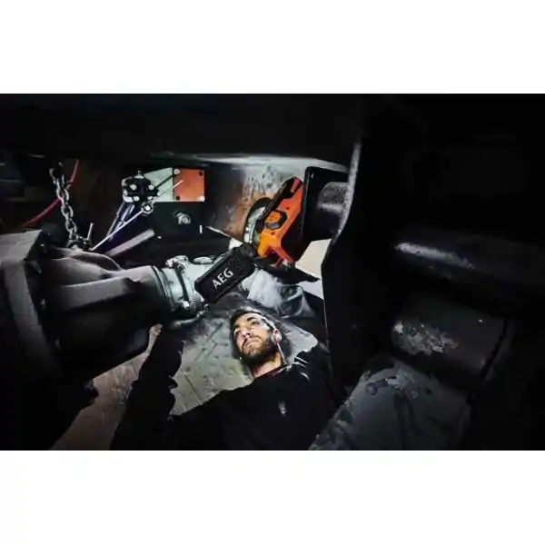 Lampe de poche magnétique Aeg 18V Lampe de poche magnétique Aeg 18V