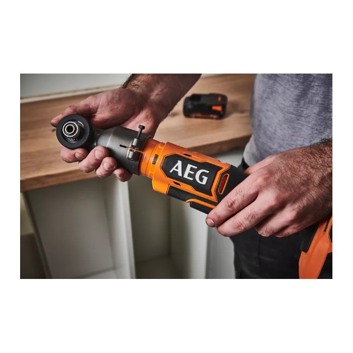AEG avvitatore a impulsi con luce LED accesa e impugnatura subcompact