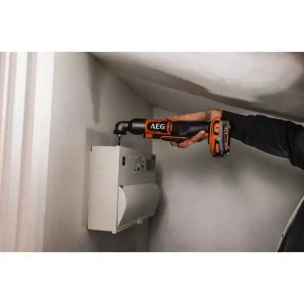 Aeg Avvitatore a Impulsi Angolare 18V BRUSHLESS Aeg Avvitatore a Impulsi Angolare 18V BRUSHLESS