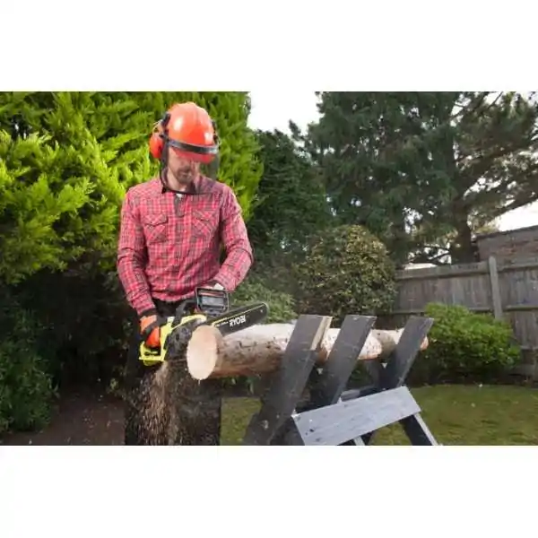 Scie électrique Ryobi 1900W, barre 35cm