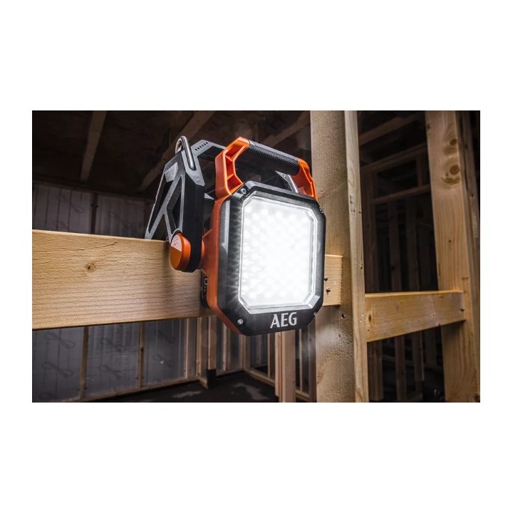 Lampe de poche LED Aeg 18V