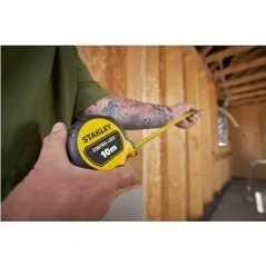 Stanley Flessometro Control-Lock 10M (larghezza 25mm) Stanley Flessometro Control-Lock 10M (larghezza 25mm)