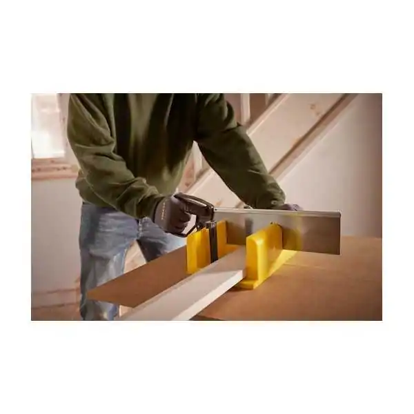 Stanley Coupe-cadre  ABS Avec Scie