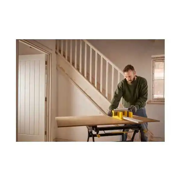 Stanley Coupe-cadre  ABS Avec Scie