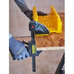 Stanley Coupe-cadre  ABS Avec Scie