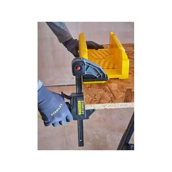 Stanley Coupe-cadre  ABS Avec Scie