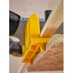 Stanley Coupe-cadre  ABS Avec Scie