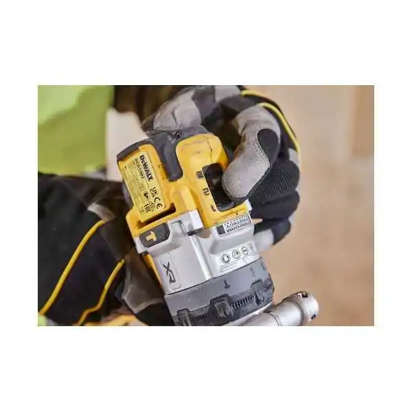 Dewalt Perceuse Visseuse  3 Vitesses à Percussion XR 18V Avec Moteur BRUSHLESS - 2 x XR 18V Powerstack 5Ah Dewalt Perceuse Visseuse  3 Vitesses à Percussion XR 18V Avec Moteur BRUSHLESS - 2 x XR 18V Powerstack 5Ah