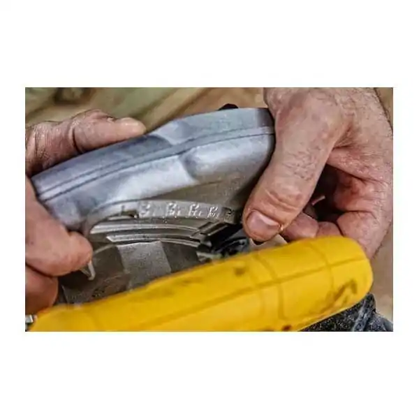 Dewalt Sega Circolare 65mm - 1350W