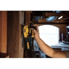 Dewalt Ponceuse Orbitale 1/4 Feuille 230W