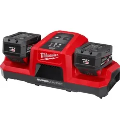 Milwaukee Kittone En Chariot + 3 Batteries 8 Ah + Chargeur Simultané
