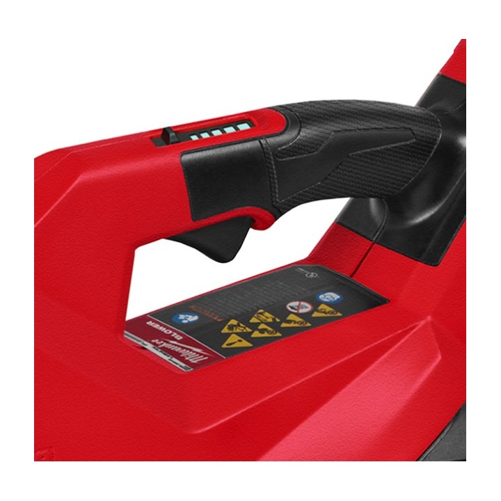 Souffleur MILWAUKEE M18 FUEL présenté de face
