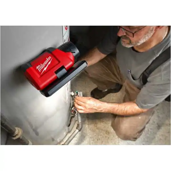 Milwaukee Phare LED Rotatif  M12™ Milwaukee Phare LED Rotatif  M12™