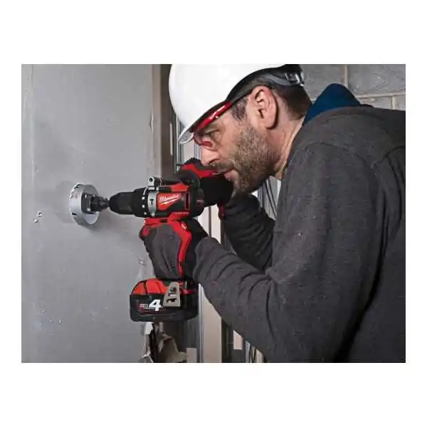 Milwaukee Perceuse-Visseuse à Percussion Sans Balais  M18™ Milwaukee Perceuse-Visseuse à Percussion Sans Balais  M18™