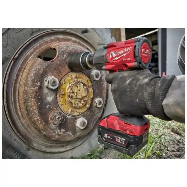 Milwaukee Avvitatore Ad Impulsi A Media Coppia M18 FUEL™ ATTACCO ½″ F Milwaukee Avvitatore Ad Impulsi A Media Coppia M18 FUEL™ ATTACCO ½″ F