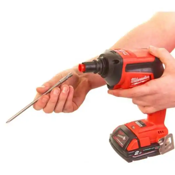 Milwaukee Tournevis Pour Cloisons Sèches  M18 FUEL™ Avec Chargeur De Ceinture Milwaukee Tournevis Pour Cloisons Sèches  M18 FUEL™ Avec Chargeur De Ceinture