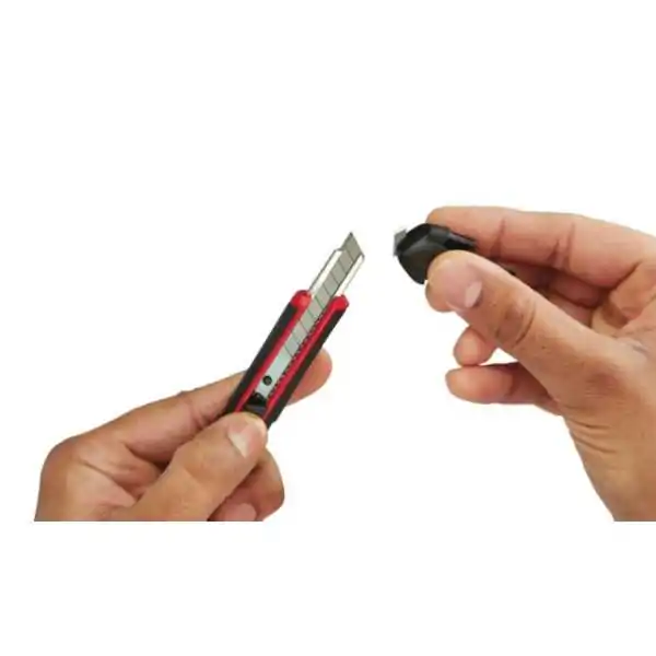 Milwaukee Couteau à Lame Segmentée