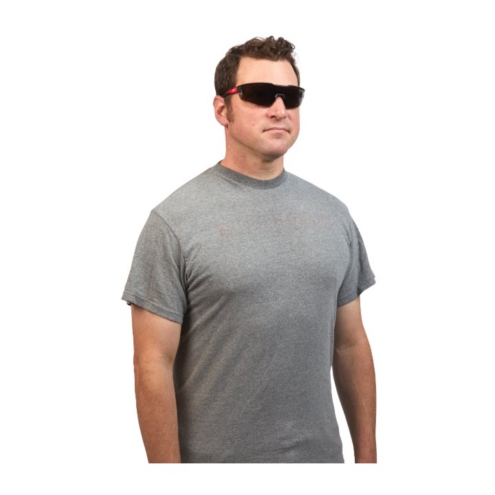 Milwaukee Lunettes De sécurité  STANDARD Avec Verres Foncés