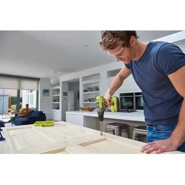 Perceuse-visseuse sans fil Ryobi 18 Volts 50 Nm Perceuse-visseuse sans fil Ryobi 18 Volts 50 Nm