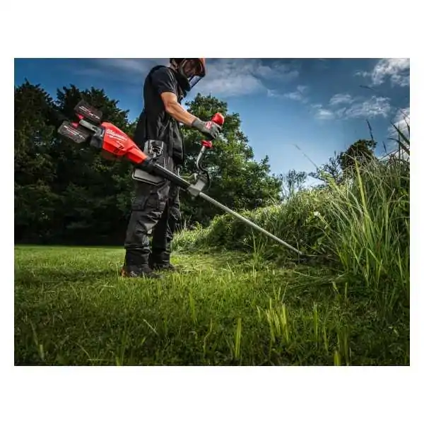Milwaukee Débroussailleuse Pour Vélo  Double Batterie Fil/Lame (2x18V) M18 FUEL™ Milwaukee Débroussailleuse Pour Vélo  Double Batterie Fil/Lame (2x18V) M18 FUEL™