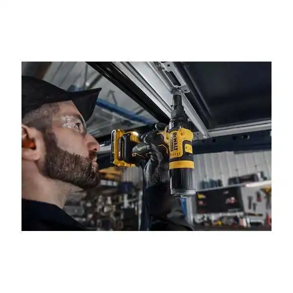 Dewalt Rivettatrice 4.8mm XR 18V BRUSHLESS Dewalt Rivettatrice 4.8mm XR 18V BRUSHLESS