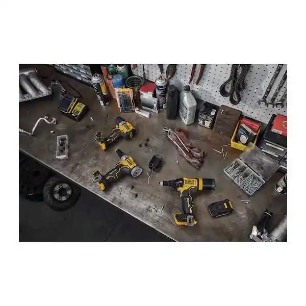 Dewalt Rivettatrice 4.8mm XR 18V BRUSHLESS Dewalt Rivettatrice 4.8mm XR 18V BRUSHLESS