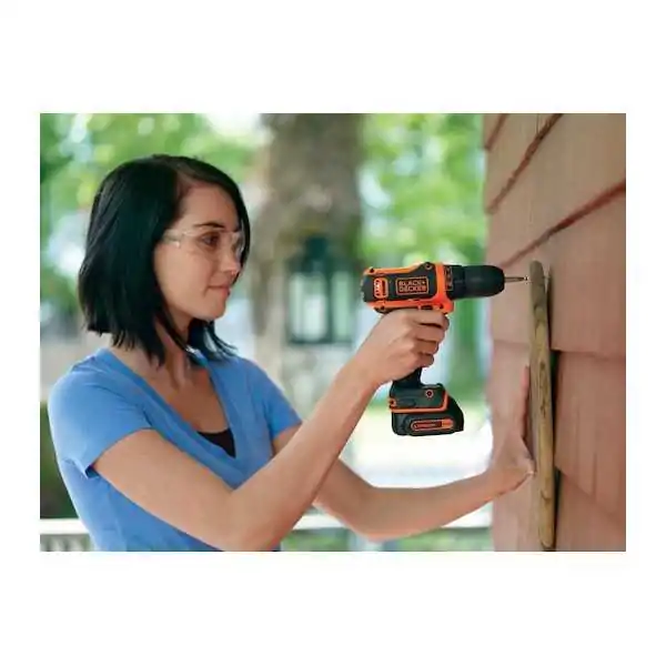 Black+Decker  Perceuse-Visseuse Sans Fil 12 V Au Lithium Avec étui